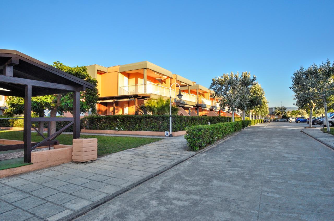 Blue Marine Village Роди Гарганико Екстериор снимка